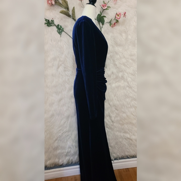 Vintage Joseph Ribkoff Midnight Blue Velvet Evening Gown size 8 - Picture 3 of 8